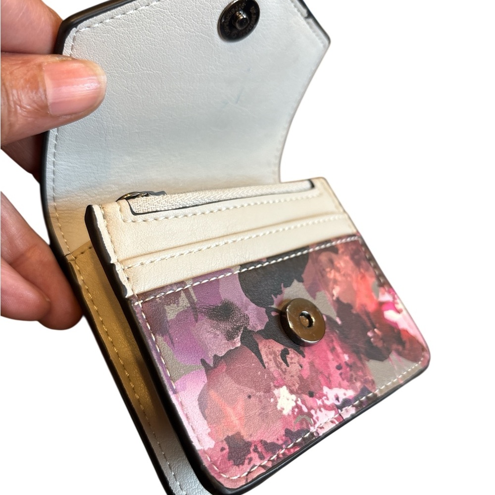 Simply Vera Vera Wang Purple Floral Wallet - Picture 3 of 6